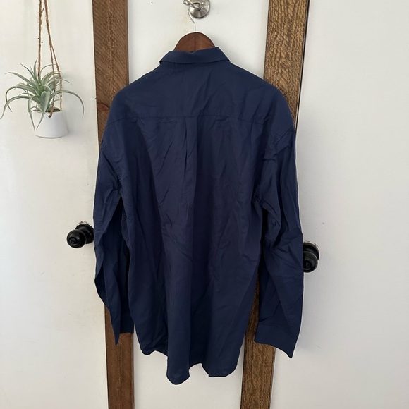 Nexus Apparel Men’s Button Up Dress Shirt Size XL Wrinkle Resistant
VGUC - Picture 5 of 9